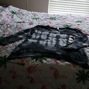 NWT!Green Tea top "Women Owned" Tie  Dye Top